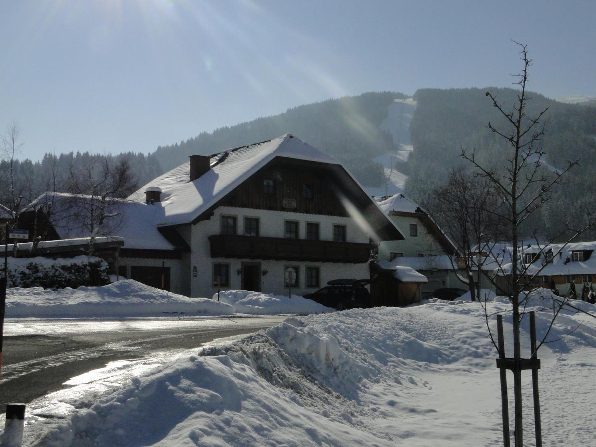 Haus Edelweiss Apartment Sankt Margarethen im Lungau Exterior foto